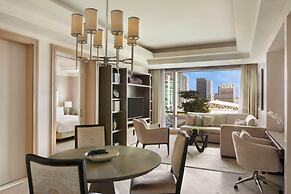 Shangri-La Residences at the Fort, Manila