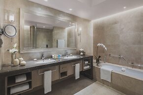 Shangri-La Residences at the Fort, Manila