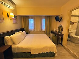 Mitos Hotel