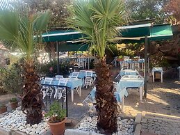 Mitos Hotel