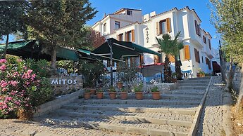 Mitos Hotel