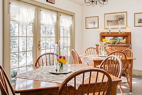 The Inn At Twin Linden