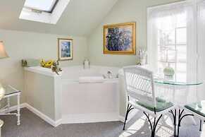 The Inn At Twin Linden