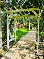 The Log Cab Inn Resort