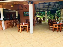 The Log Cab Inn Resort