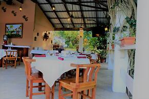 The Log Cab Inn Resort