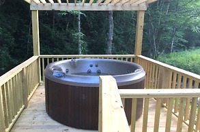 stayNantahala – Smoky Mountain Cabins and Luxury Yurts