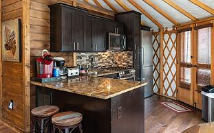 stayNantahala – Smoky Mountain Cabins and Luxury Yurts