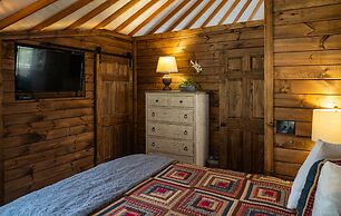 stayNantahala – Smoky Mountain Cabins and Luxury Yurts