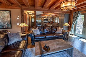 stayNantahala – Smoky Mountain Cabins and Luxury Yurts