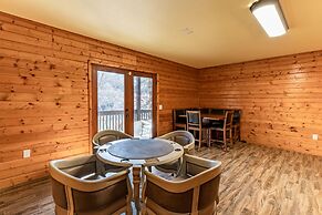 stayNantahala – Smoky Mountain Cabins and Luxury Yurts