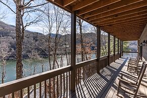 stayNantahala – Smoky Mountain Cabins and Luxury Yurts