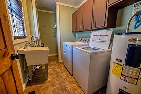 stayNantahala – Smoky Mountain Cabins and Luxury Yurts