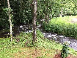 stayNantahala – Smoky Mountain Cabins and Luxury Yurts