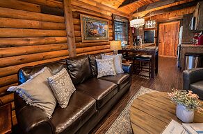 stayNantahala – Smoky Mountain Cabins and Luxury Yurts
