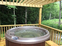 stayNantahala – Smoky Mountain Cabins and Luxury Yurts