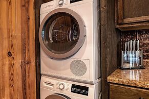 stayNantahala – Smoky Mountain Cabins and Luxury Yurts