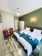 Puffin Suites & Rooms