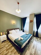 Puffin Suites & Rooms