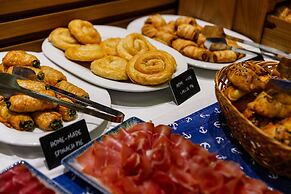 Hotel Riva by Aycon