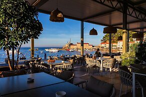 Hotel Riva by Aycon