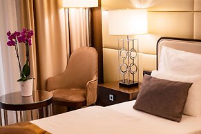 Hotel Riva by Aycon