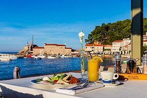 Hotel Riva by Aycon
