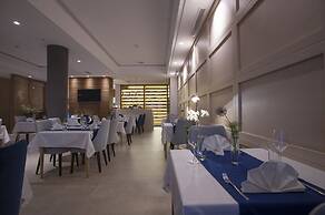 Hotel Riva by Aycon