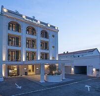 Hotel Riva by Aycon