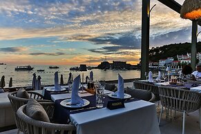 Hotel Riva by Aycon