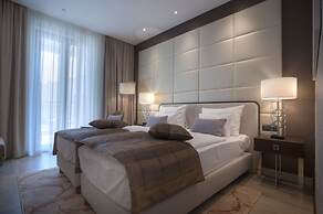 Hotel Riva by Aycon