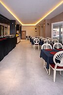 AKMAN CITY HOTEL