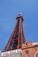 Cleveland Court Apartments