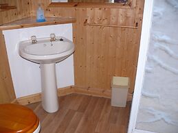 Cleveland Court Apartments