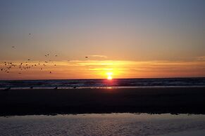 Cleveland Court Apartments