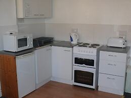 Cleveland Court Apartments