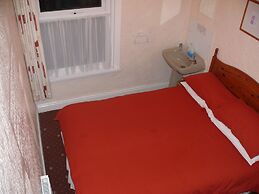 Cleveland Court Apartments