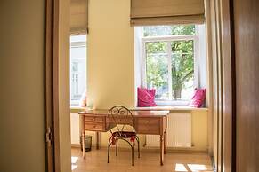 Great Apartment near Town Hall