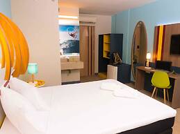 Delphin Surf Hotel