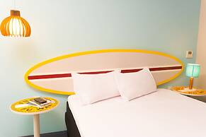 Delphin Surf Hotel