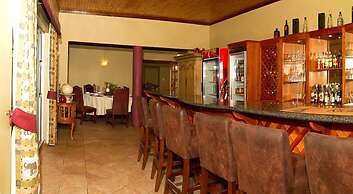 Out of Africa Town Lodge