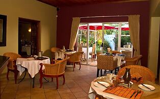 Out of Africa Town Lodge