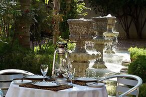 Out of Africa Town Lodge