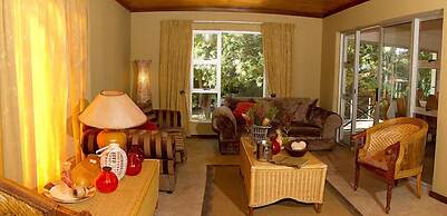 Out of Africa Town Lodge