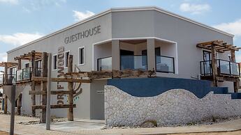 Driftwood Guesthouse