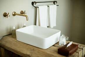 Driftwood Guesthouse