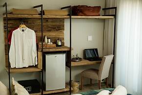 Driftwood Guesthouse