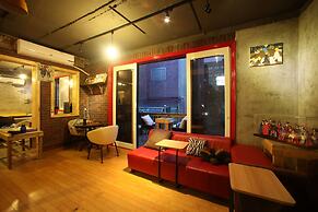 Mr.Comma Guesthouse - Hostel