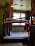 Mr.Comma Guesthouse - Hostel