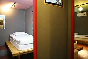 Mr.Comma Guesthouse - Hostel